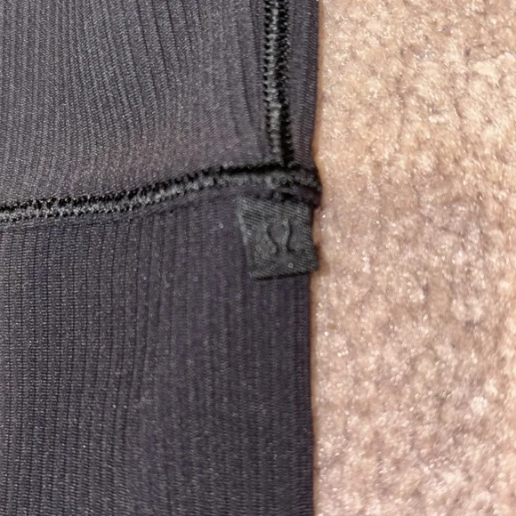 Lululemon Ribbed Tank Bundle - Picture 6 of 7